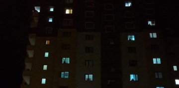 Kayseri'de 56 ailenin yaşadığı apartmandaki karantina uygulaması sona erdi