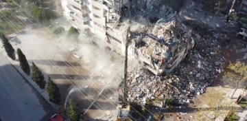 İzmir'deki depremde yıkılan Yılmaz Erbek Apartmanı iddianamesi kabul edildi