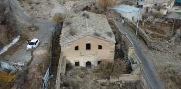 Tarihi Ermeni Kilisesi Restore Bekliyor