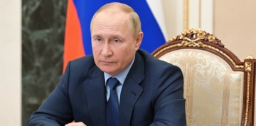 Putin, Ukrayna'dan Rusya'ya gelen snmaclara yardm yaplmasna dair kararname imzalad