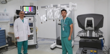 Robotik Cerrahi Sistemi Artk ER Tp Fakltesi Hastanelerinde
