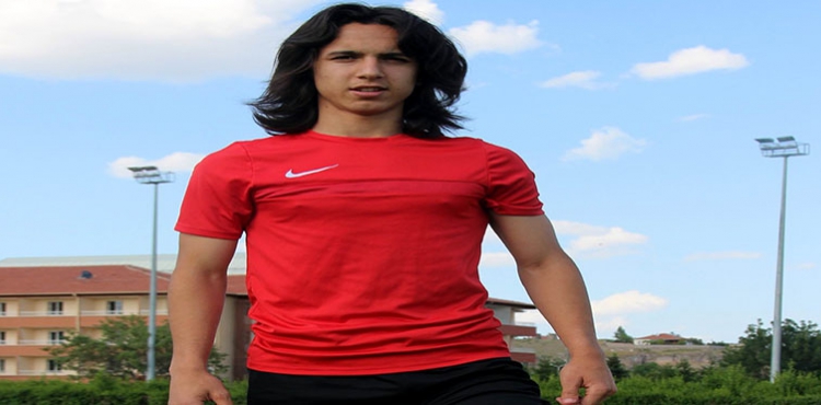 Kayserispor 7 Akademi oyuncusu ile profesyonel szleme imzalad