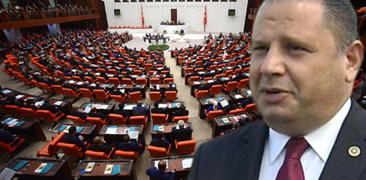 'Sosyal medya' teklifinin sahibi MHP'li ztrk: Meclis tatile girmeden yasalasn