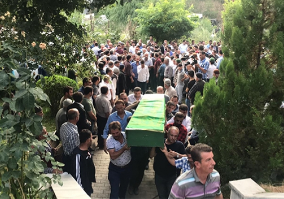 Hizan'daki kazada hayatn kaybedenler topraa verildi