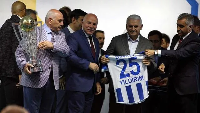 aşbakan Binali Yıldırım, Erzurum’da “Ahde Vefa İftar Programı”na katıldı.