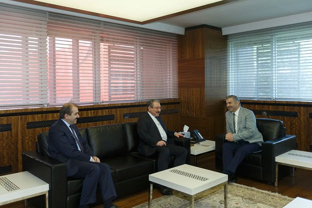 "Belediyelerimiz de Hayırsever"