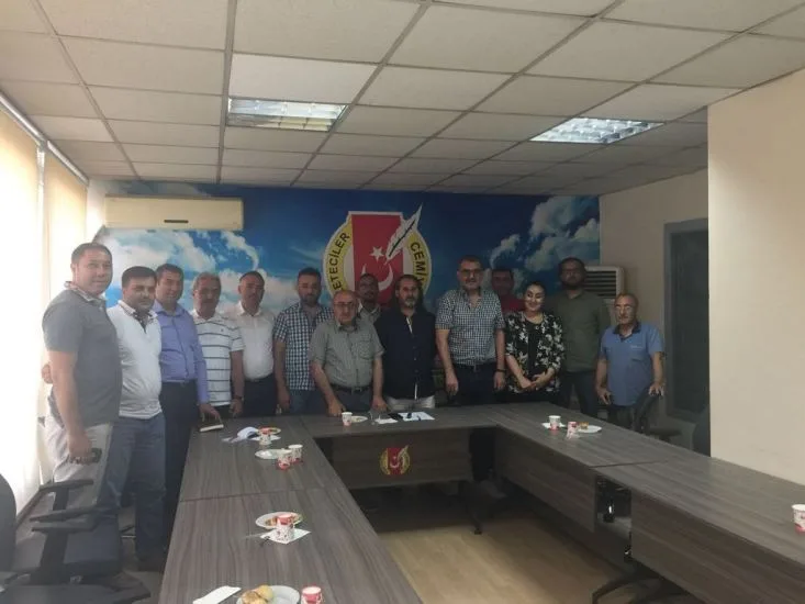 İlimizde yayın yapan, bölgesel ve yerel radyo yöneticileri cemiyet'te toplantı düzenledi.