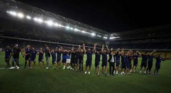 Fenerbahçe Yönetiminden Anlamlı Mesaj