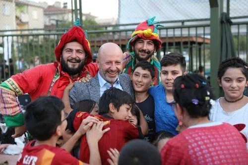 Çocukların Başkan Amca Sevgisi