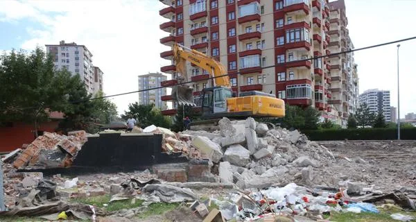 Başkan Büyükkılıç, Bozgedik Cami İnşaatını İnceledi
