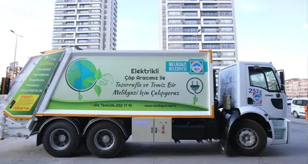 Melikgazi'den Elektrikli Çöp Toplama Araçları