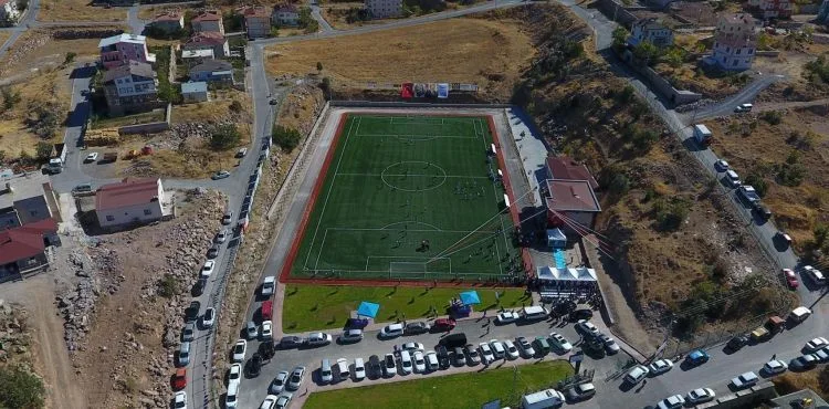 Hisarcık Spor Kompleksi Hizmete Açıldı