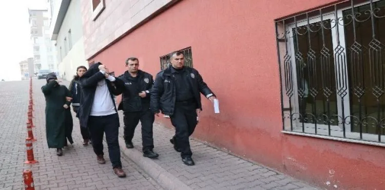 Kayseri Emniyeti'nden bir günde iki ayrı önemli FETÖ operasyonu