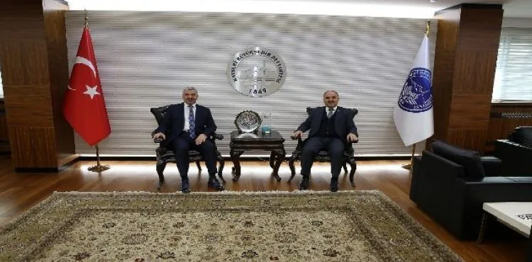 Vali Günaydın Başkan Çelik'i ziyaret etti