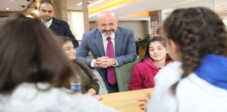 Başkan Çolakbayrakdar, "Bütün gayretimiz hemşehrilerimizin mutlu olacağı hizmetler üretmektir"