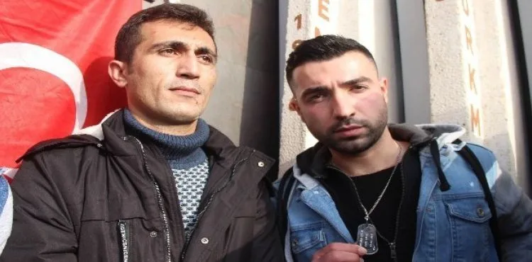 Gazi oldukları durağa asker künyeleri ile geldiler