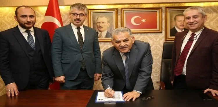 Memduh Büyükkılıç resmi müracaatını yaptı