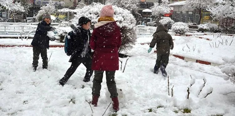 Ankara'da eğitime kar engeli | Ankara'da 26 Aralık okullar tatil mi?
