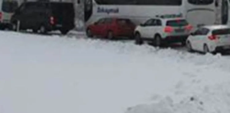 Kar yağışı nedeniyle 15 köy yolu ulaşıma kapandı