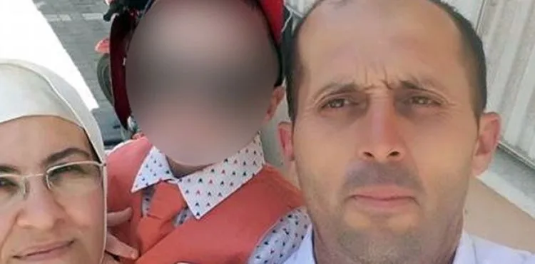 Kardeşini ve eniştesini yeğeninin gözü önünde öldürdü