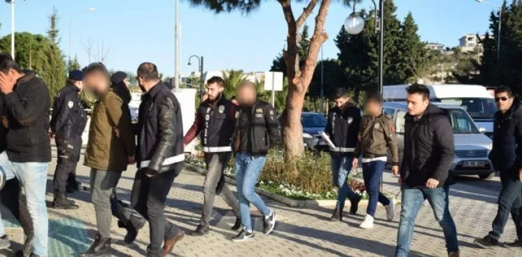 Çeşme'de görülmemiş olay: Yediler, içtiler, kaldılar ve lüks villayı soydular