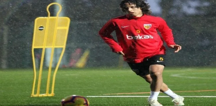 Kayserispor'un Yerli Messi'si imza atıyor