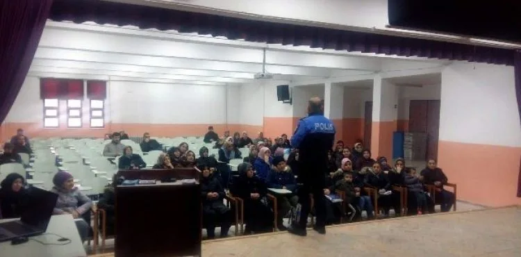 Toplum Destekli Polislik Şube Müdürlüğü Bilgilendirme Toplantılarına Devam Ediyor
