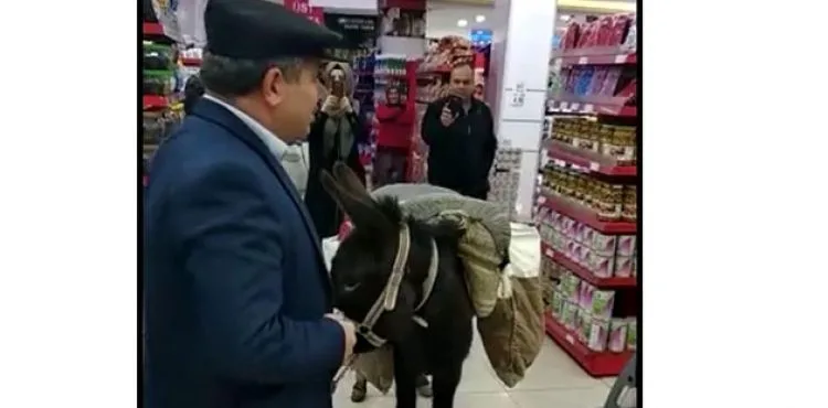 Markette eşekli protestoya 4 bin lira ceza