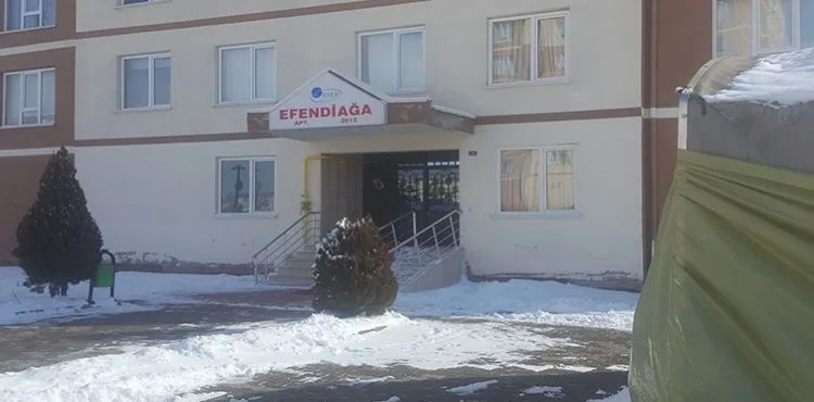 Köpek saldırısında ölen gencin ailesi, taziyeleri kabul ediyor