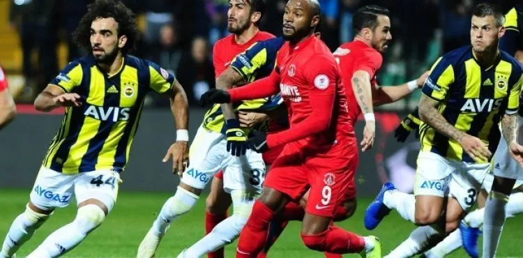 Fenerbahçe, İstanbul'da kayıp! Ümraniyespor: 1 - 0 Fenerbahçe