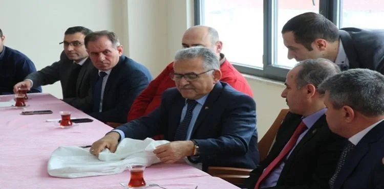 Melikgazi Belediyesinden doğa dostu bez çantalar