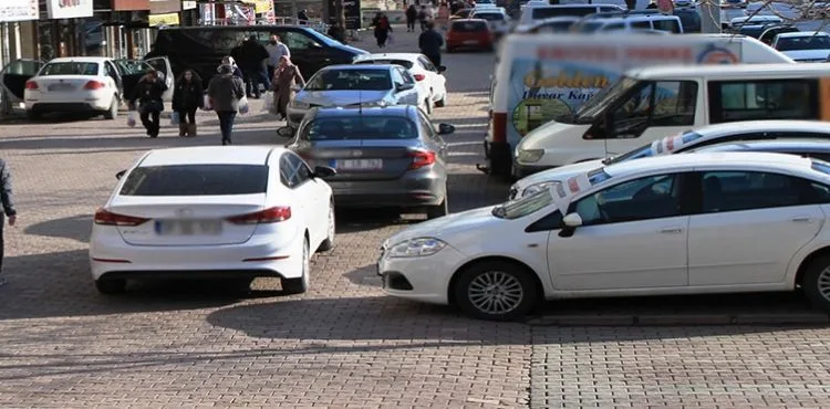 Yaya Geçitleri Yayaların, Ya Kaldırımlar?