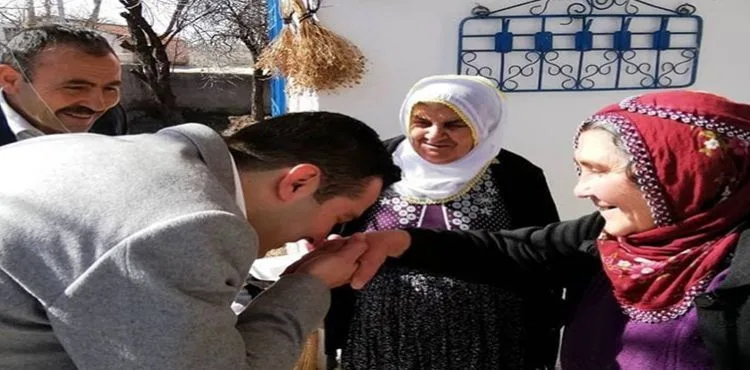 Özvarinli: Işıkları Sönen Kocasinan’ı Yeniden Aydınlatacağız