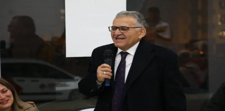 Büyükkılıç, "Kayseri halkına hizmet etmeyi ibadet biliyoruz"