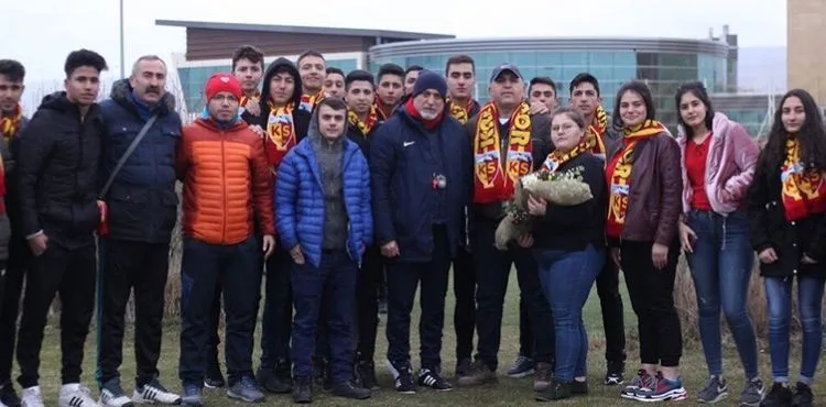 Kayserispor’a öğrencilerden ziyaret