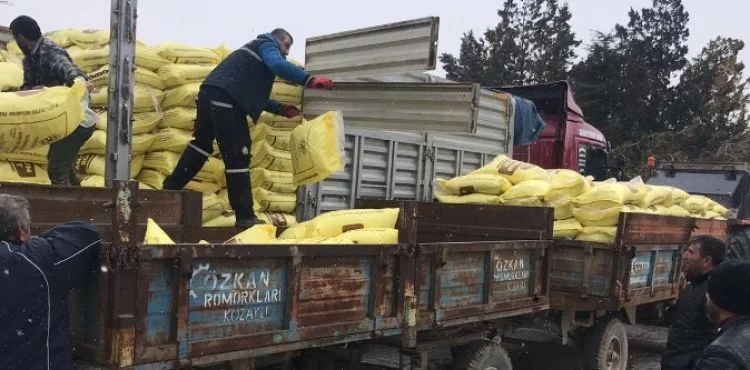 Kayseri Şeker, pancar çiftçisine gübre dağıtımına başladı