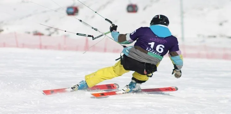 Snowkite Dünya Kupası Erciyes'te yapıldı
