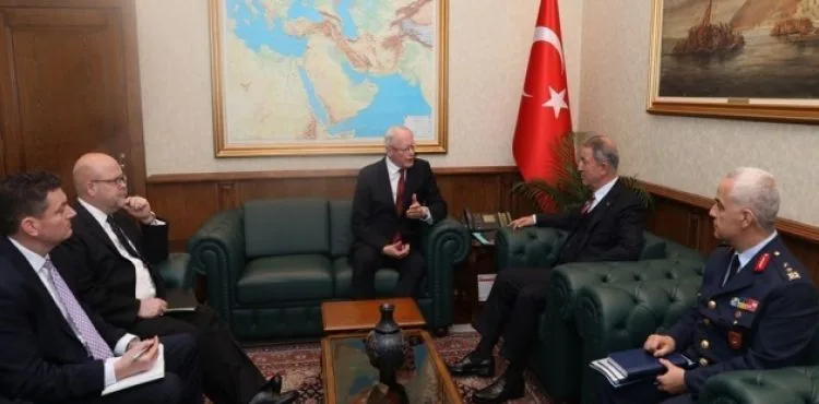 Bakan Akar, ABD'nin Suriye Özel Temsilcisi Jeffrey ile görüştü