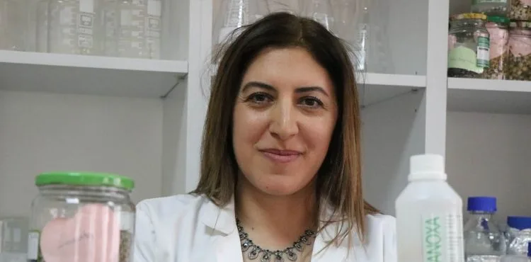 Bitki özlerinden kimyasal madde içermeyen temizlik jeli üretti