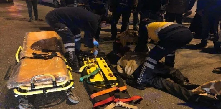 Karşıdan karşıya geçen yaşlı adama otomobil çarptı