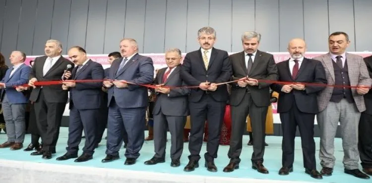 Başkan Dr. Memduh Büyükkılıç “Fuarlar şehri Kayseri'ye hazır olun”