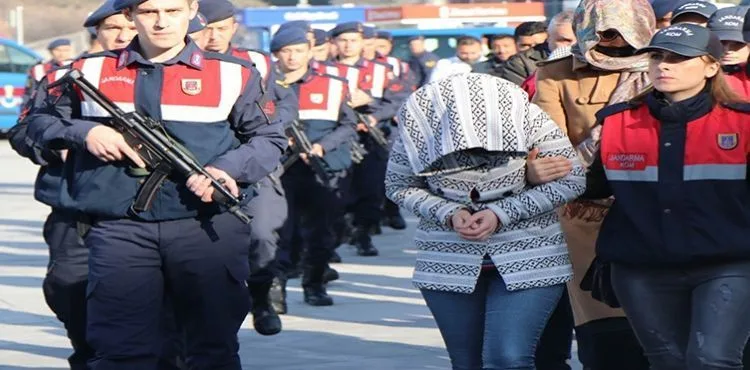 Yeşil reçete operasyonunda gözaltına alınan 30 kişi adliyede