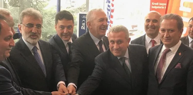 Metinler Aracılığıyla FORD Otosan’dan Liselere Anlamlı Hibe