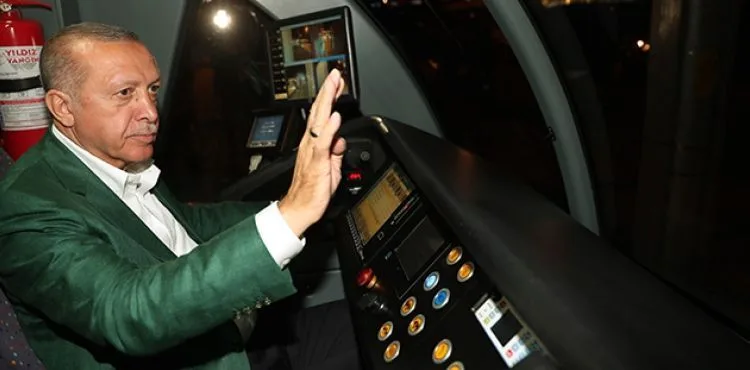 Cumhurbaşkanı Erdoğan 3. etap raylı sistemin test sürüşünü yaptı