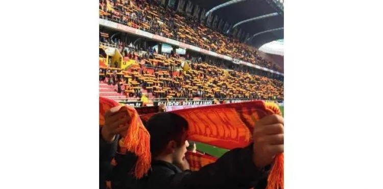 İstikbal Mobilya Kayserispor 10 bin kaşkol dağıttı