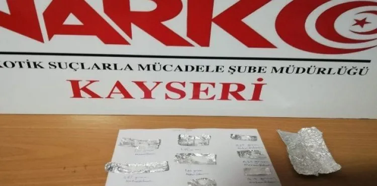Uyuşturucu taciri 2 kişi gözaltına alındı