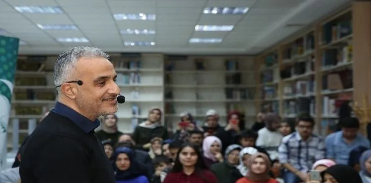 Yazar Bekir Develi, "İnsan insanın zehrini alır"