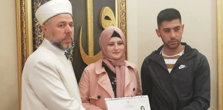 Tatile gelen Avusturyalı kadın Müslüman oldu