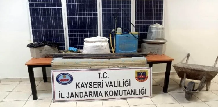Bağ evi hırsızları yakalandı