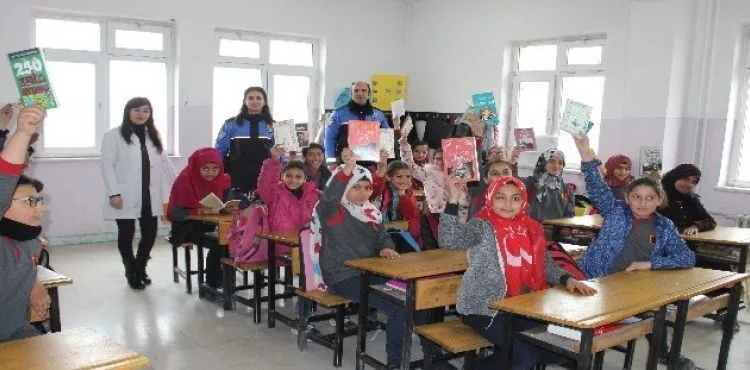 İl Emniyet Müdürlüğünden Eğitime Büyük Destek